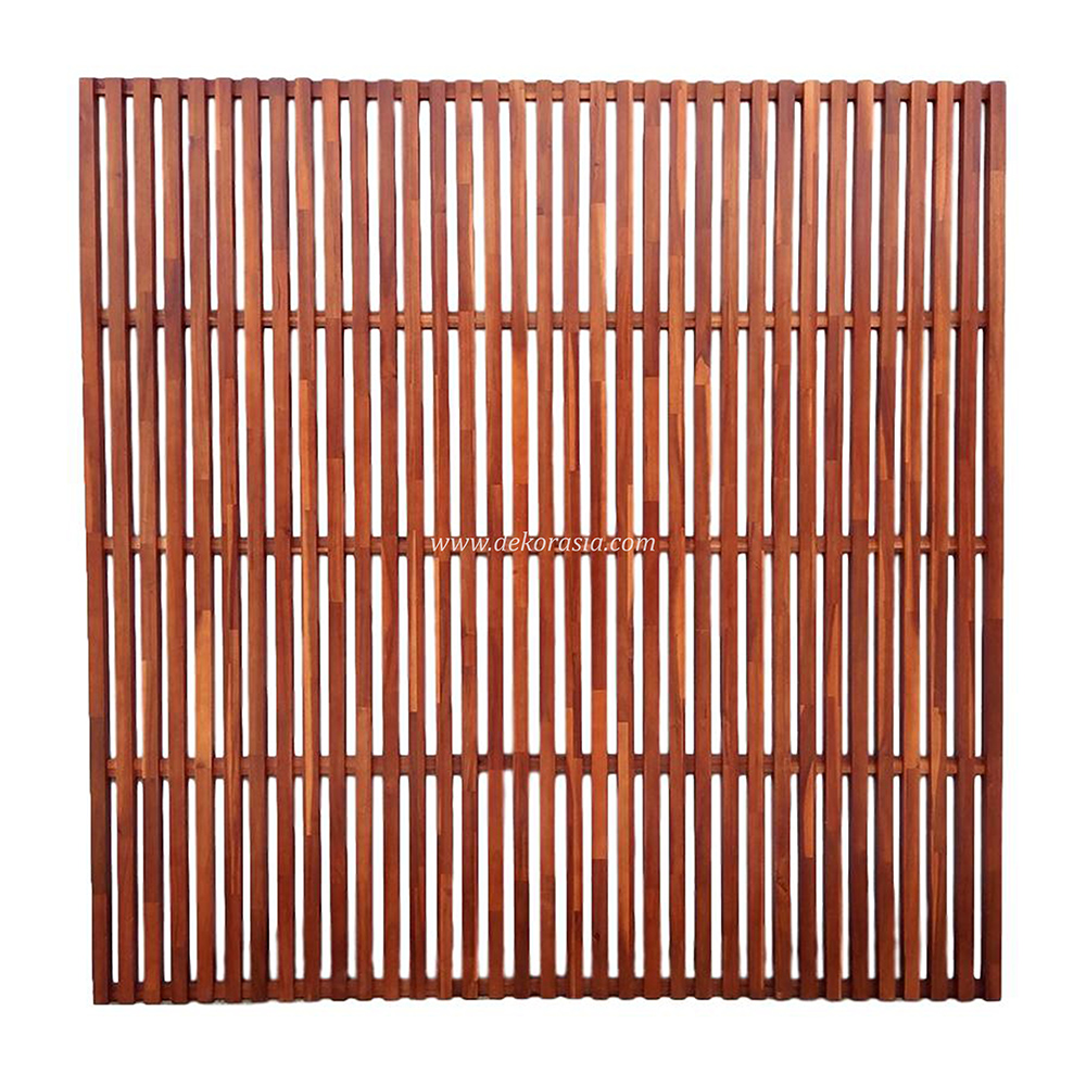 Vertical Standard Wood Screen, Natural Wood Panels Merbau / Kruing - Wood Fence